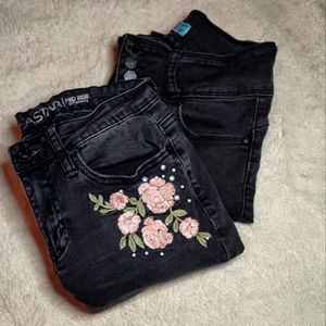 2 PAIR WAX AND VANILLA STAR JEANS